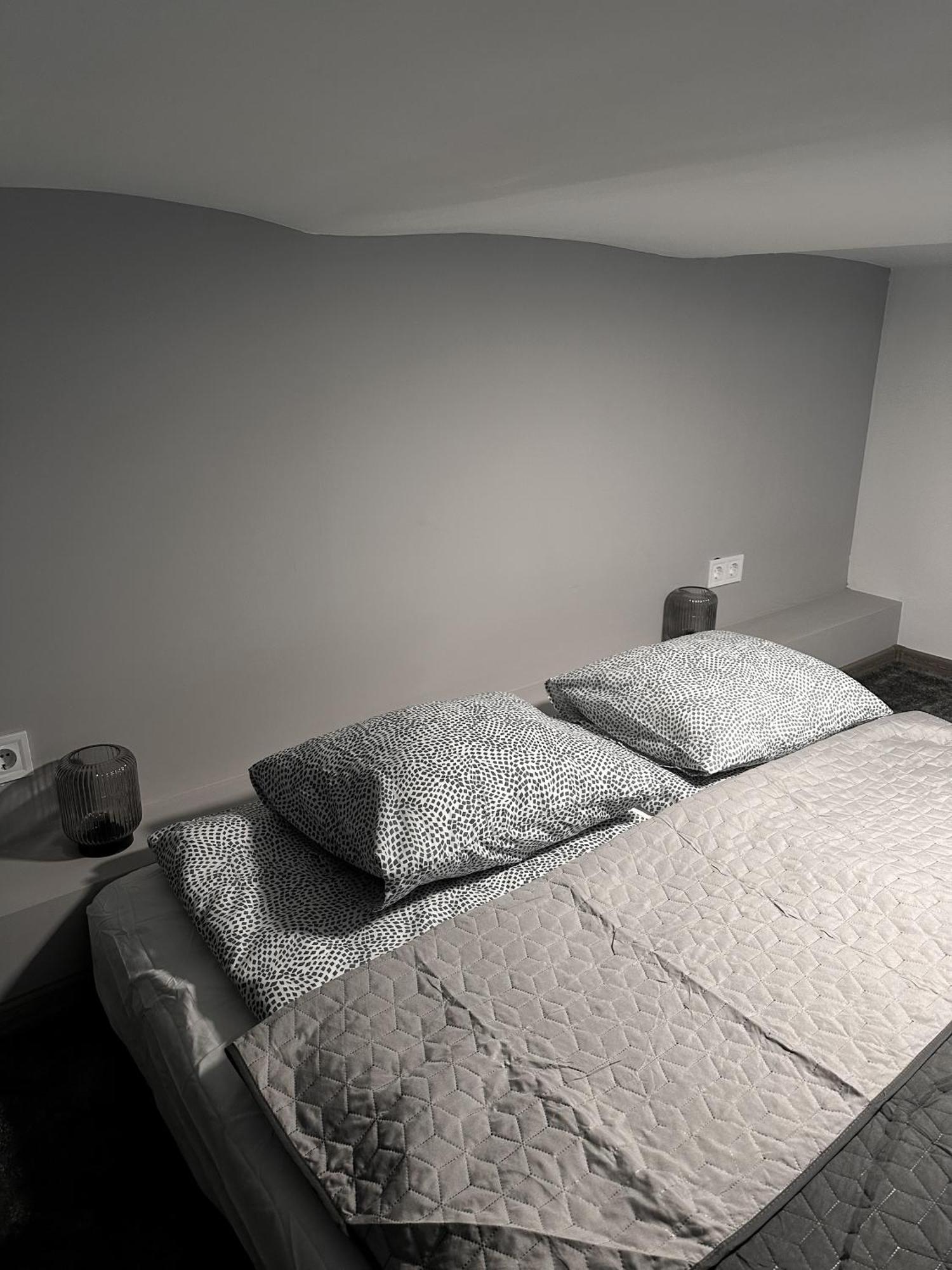 Ya House Aparthotel Будапеща Стая снимка